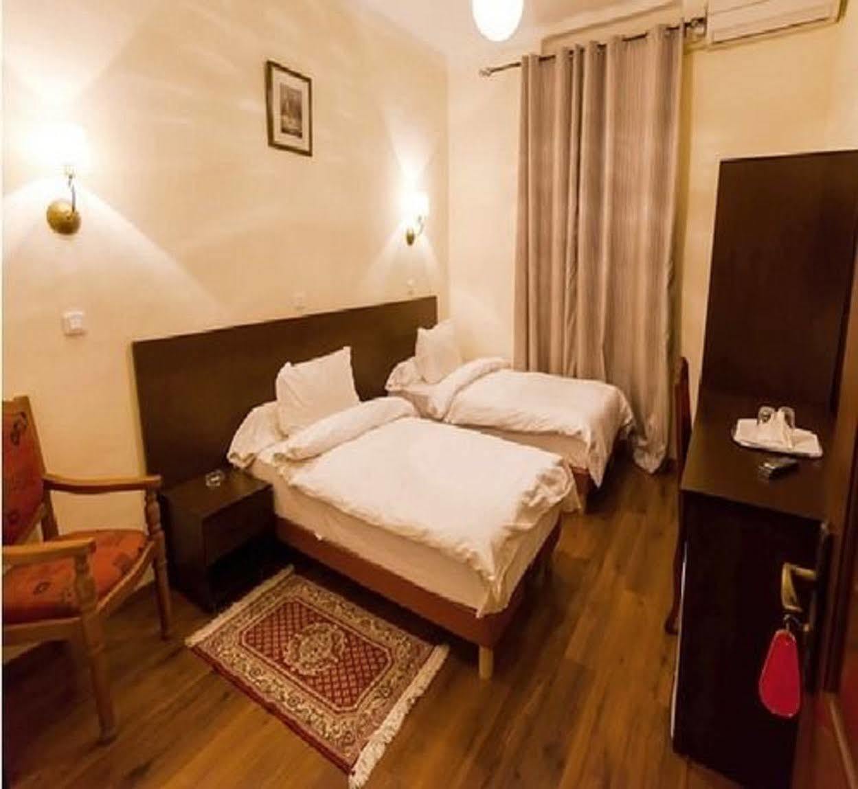 Hotel Suisse Algiers Zewnętrze zdjęcie